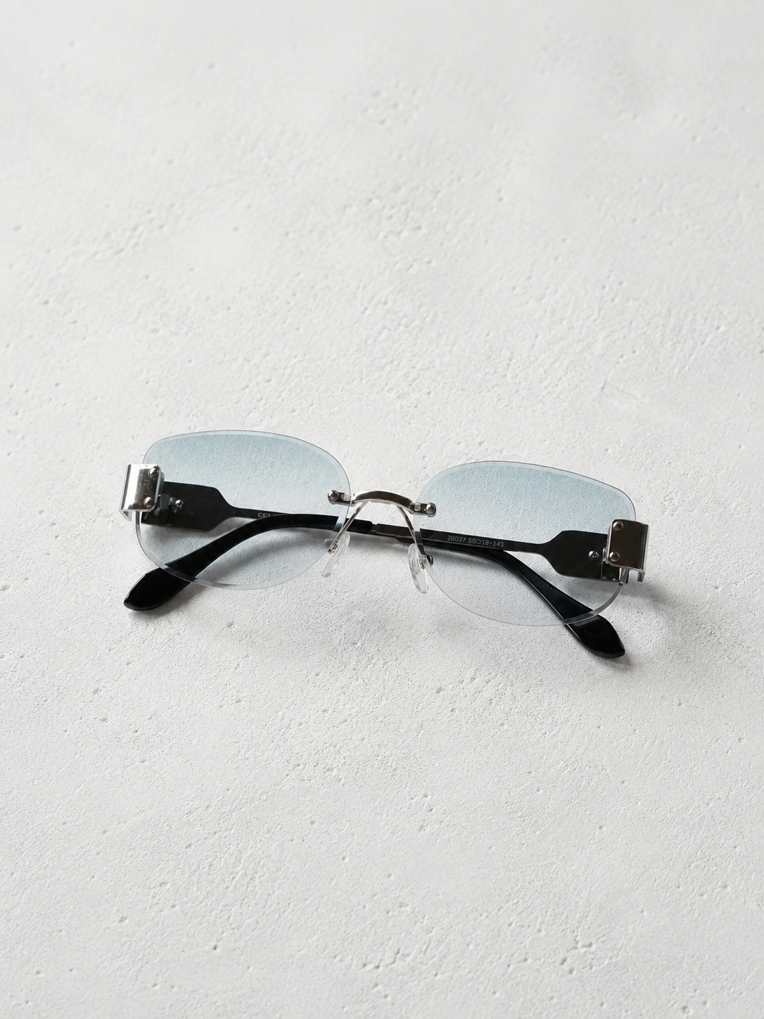 Shadow edge rimeless frames